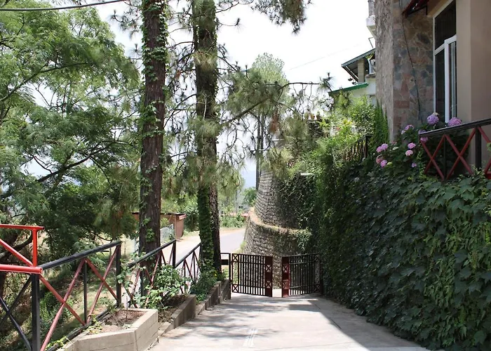 Mehar Villa 3Bhk With Private Cook, Garden, Views